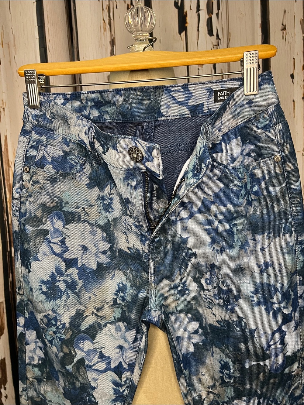 UNIQUE Buffalo David Bitton Blue Floral Skinny Jeans - Picture 5 of 8